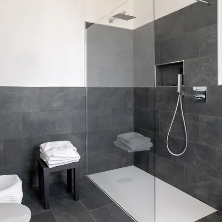 Casa 24 - Trilocale Con Vista Lago, Giardino E Idromassaggio Gonfiabile Apartman Arizzano