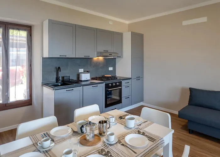 Lejlighed Casa 24 - Trilocale Con Vista Lago, Giardino E Idromassaggio Gonfiabile